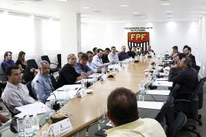 Em segundo encontro, FPF, clubes e dirigentes discutem melhorias para Paulistão 2017