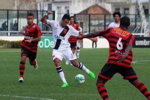 Série B: Vetados, Jorge Henrique e Julio Cesar desfalcam Vasco contra o Goiás