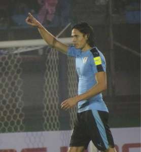 Eliminatórias: Além da ponta da tabela, Uruguai tem também o artilheiro