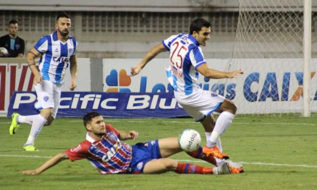 O Bahia perdeu a chance de entrar no G4 ao ser derrotado pelo Paysandu