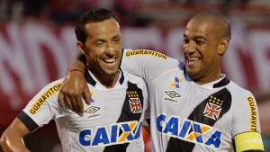 Vasco x Joinville - Rebaixados em 2015 e opostos em 2016