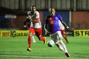 Série B: Paraná viaja para Goiânia com desfalques e Martelotte mantém dúvidas