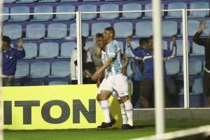 Avaí x Bragantino - Ressacada pode colocar o Leão de vez na briga pelo G4