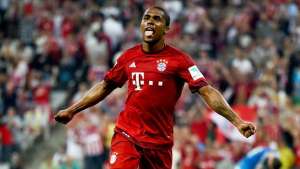 Alemão: Bayern confirma lesão e Douglas Costa pode ser problema para a seleção