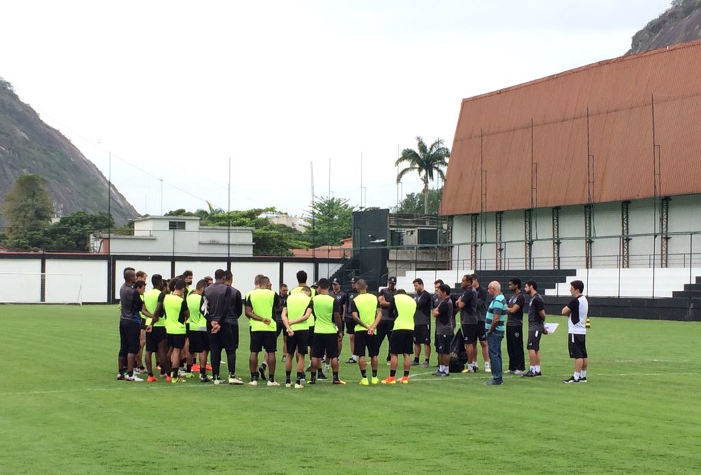 Com Canales na vaga de Sassá e Lindoso no meio, Botafogo busca reabilitação