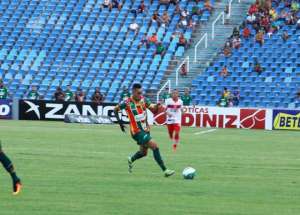 Série B: Precisando vencer, Flávio Araújo faz mistério no Sampaio Corrêa