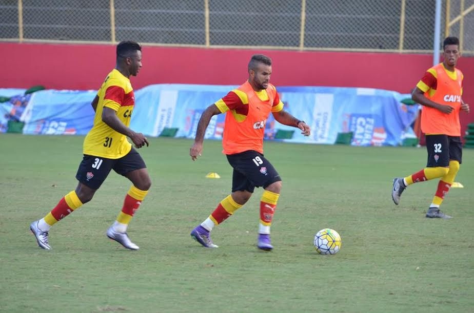 Visando decisão contra o São Paulo, José Welison quer recuperação do Vitória