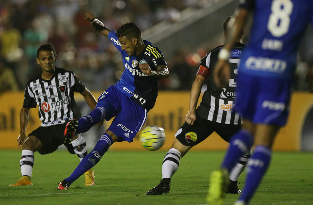 Palmeiras vai com força máxima para pegar Coritiba