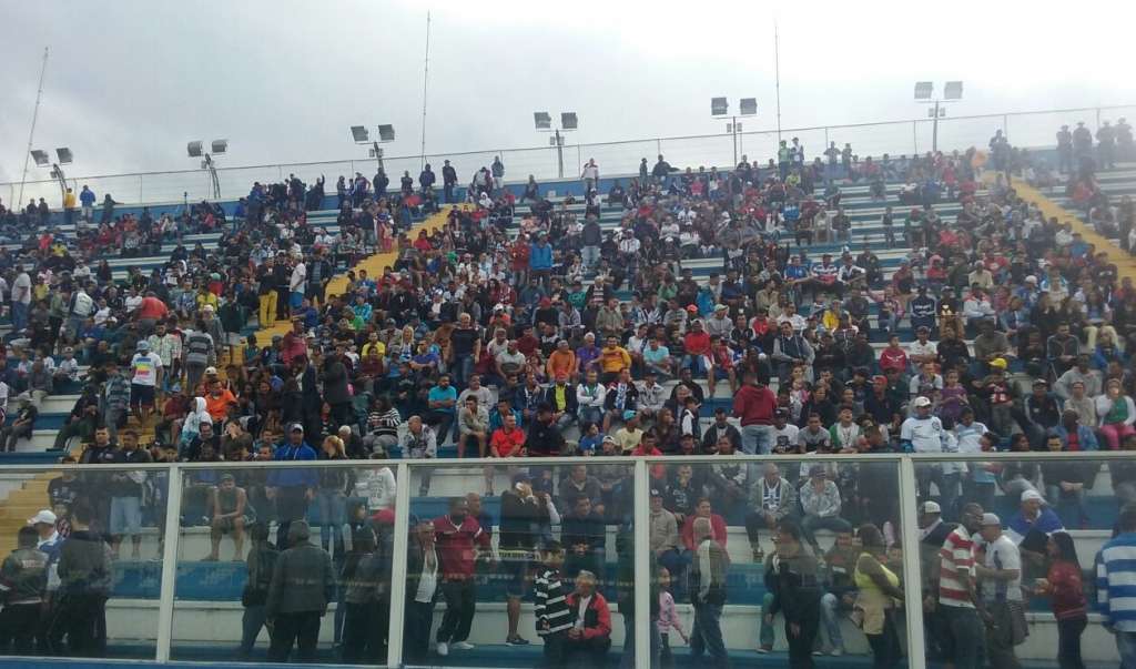 Netuno conta com futebol sustentável para encher o estádio neste sábado
