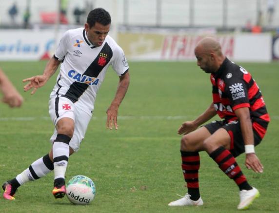 Vasco foi melhor do que o Atlético-GO e venceu por 2 a 0. Foto: Paulo Fernandes - Vasco