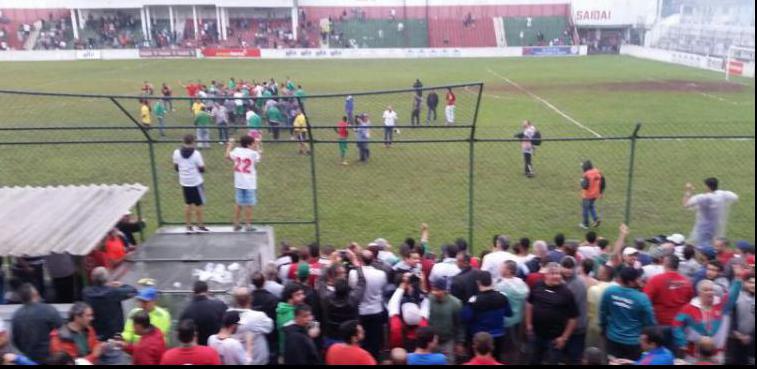Portuguesa Santista comemora o acesso à Série A3 depois de seis anos. Foto: Rafael Lima