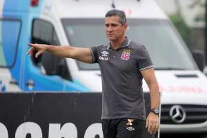 Série B: Jorginho destaca revanche do Vasco contra o Atlético-GO: 'Estávamos engasgados'