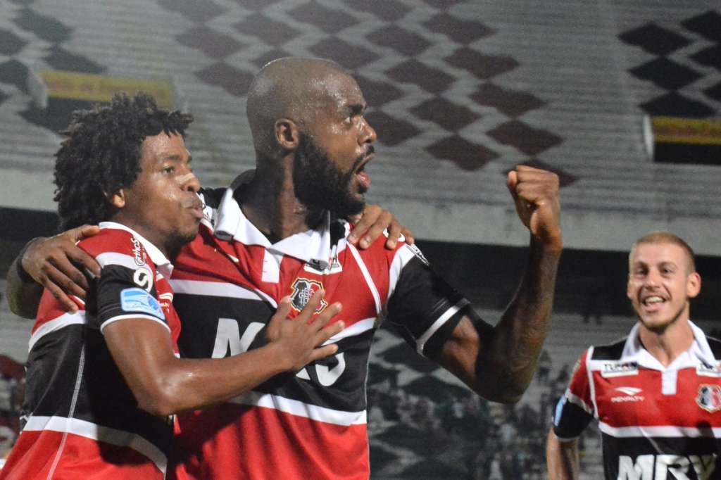 Santa Cruz 3 x 1 Independiente Medellín-COL - Grafite faz 3, mas Coral morre na praia 2 0002050198667 img