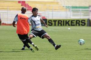 Série B: Tozim volta a treinar, mas Luverdense tem outros desfalques