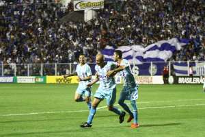 SÉRIE B: Avaí vence a 5ª seguida e Bahia leva a melhor em confronto direto