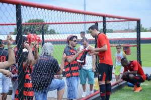 Série B: Atlético-GO treina com apoio da torcida de olho na liderança
