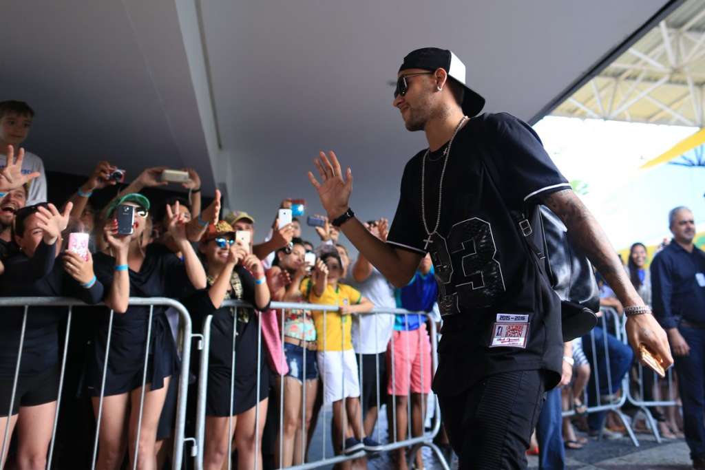 Brasil é recepcionado com festa em Natal