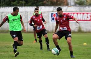 Série B: Com retrospecto equilibrado, Tupi e Criciúma se enfrentam em Juiz de Fora