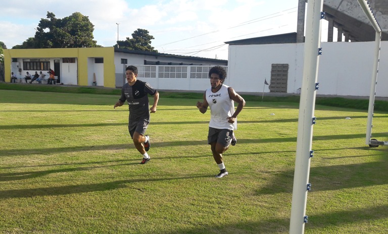 Série C: Lateral do ABC é liberado para atividade física, mas ainda é dúvida