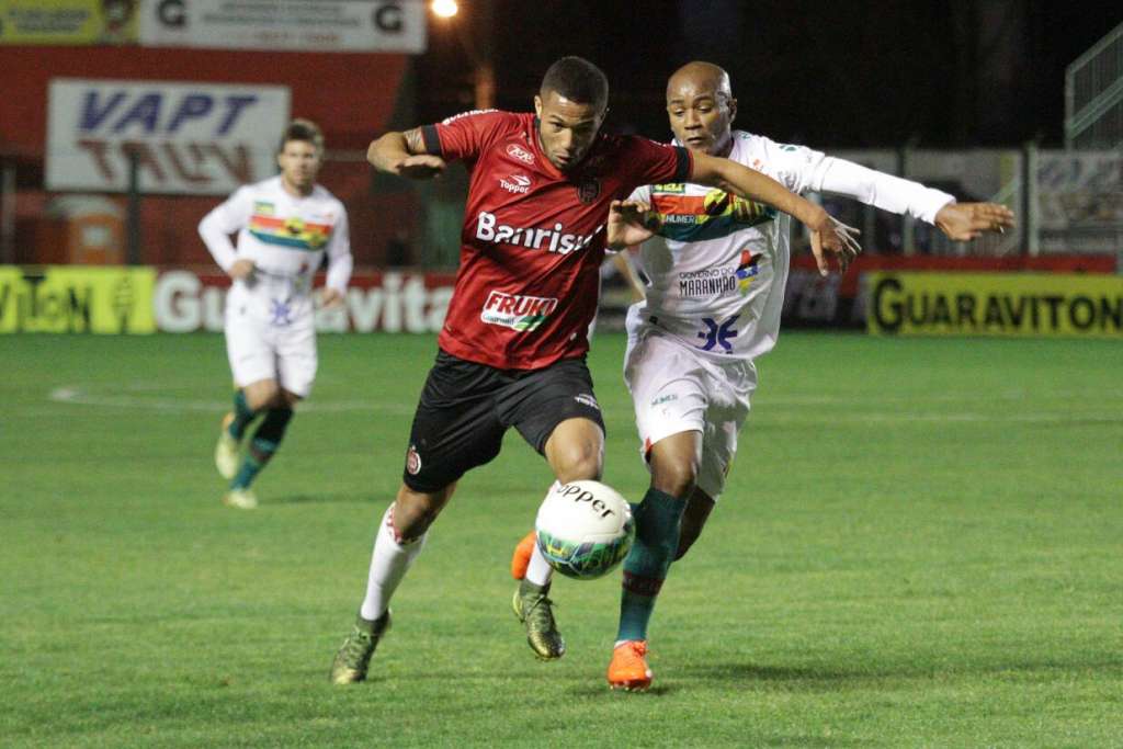 Brasil de Pelotas e Sampaio Corrêa ficaram no 1 a 1 no Bento Freitas (Foto: Carlos Insaurriaga/GEB).