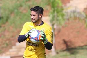 Série B: Animado após vitória, Luiz convoca torcida do Criciúma