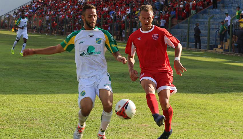 Atacante anotou 10 gols nesta edição do torneio (Foto: Divulgação/Desportivo Brasil)