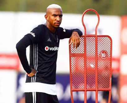 Em bom momento no Besiktas, Anderson Talisca espera manter sequência no clube turco
