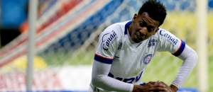 Série B: Guto Ferreira faz mistério no substituto de Moisés na lateral-esquerda