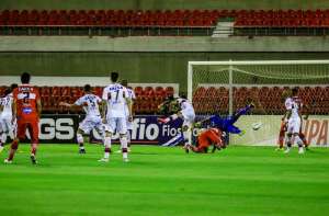 SÉRIE B: G4 esquenta e 30ª rodada colocará times em crise frente a frente
