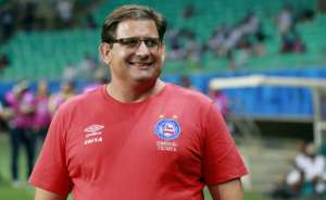 Série B: Guto avalia goleada do Bahia e jogadores defendem Hernane