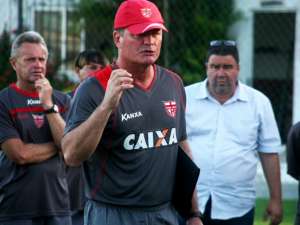 Série B: Mazola Júnior critica elenco do CRB: 