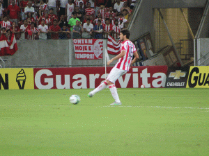 Série B: Zagueiro vira 'talismã' do Náutico na reação pelo acesso