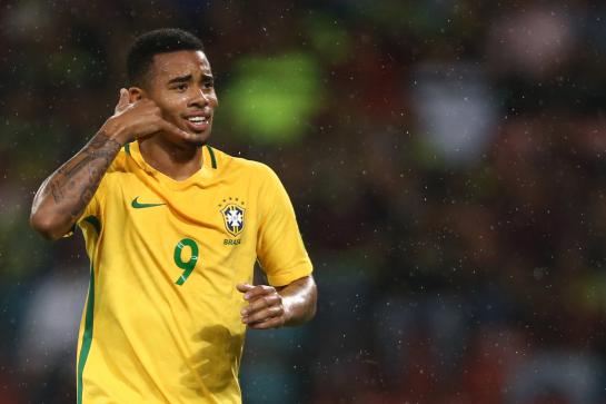 Gabriel Jesus foi o grande destaque na vitória do Brasil 