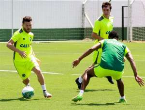 Série B: Artilheiro do Goiás já fala sobre o clássico com o VIla Nova