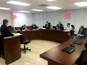 Série B: Joinville é punido com perda de mando por confusão no clássico contra Avaí