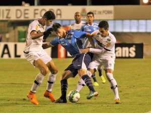 Avaí x Tupi - Leão quer se manter no G4 diante do Galo Carijó