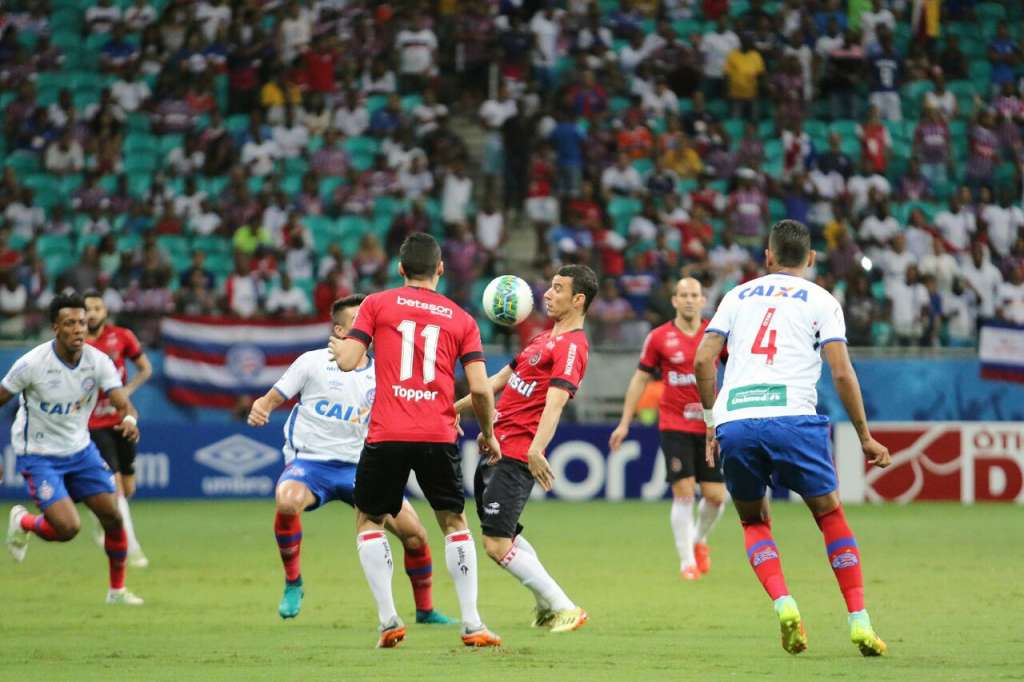 Bahia vence por 1 a 0 e volta a figurar dentro do G4 (Foto: Jonathan Silva/GEB)
