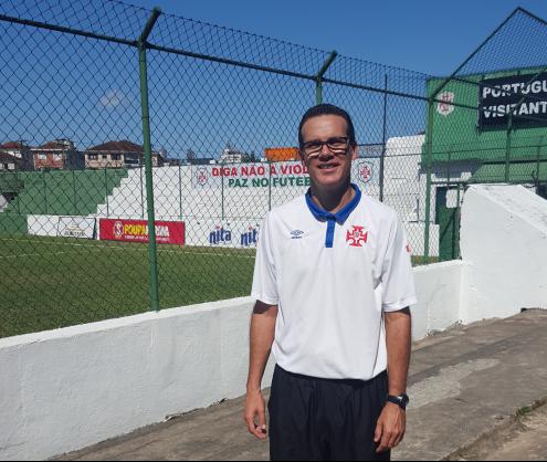 Élder Campos inicia preparação para o clássico com o Santos 