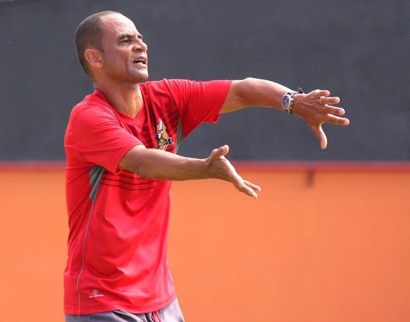 Nova Iguaçu renova com Edson Souza, técnico campeão da Série B Carioca, para 2017