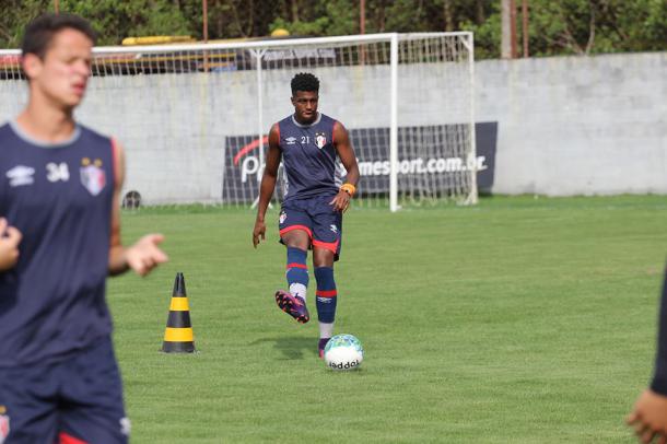 Erick Luis quer Joinville ligado para vencer os alagoanos fora de casa pela Série B