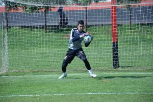 Série B: Com estreia de ex-goleiro do Santos, Marcelo Cabo define Atlético-GO