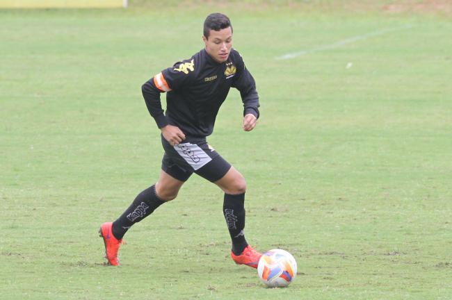 Marlon retorna ao time titular do Criciúma (Foto: Fernando Ribeiro / Criciúma)