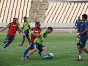 Série B: Com desfalques, Flávio Araújo só vai confirmar o Sampaio no dia do jogo