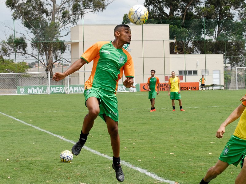 América-MG x Atlético-PR – Coelho contra a lanterna e Furacão pelo G6