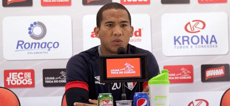 Jael ainda acredita na permanência do Joinville