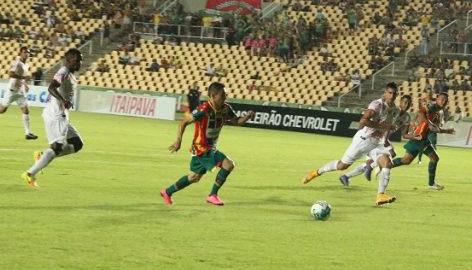 Em casa, Sampaio Correa é goleado e fica distante de permanecer na série B. Foto: Sampaio Corrêa MA Oficial