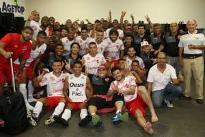 Série B: Fabinho valoriza grupo em vitória do Vila Nova: ‘Esses meninos merecem’