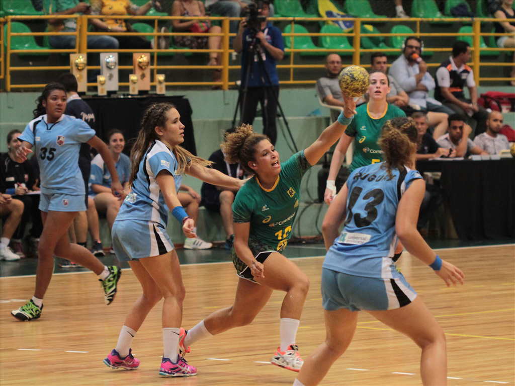 Handebol: Seleção recomeça sem Deonise, Alexandra, Dani Piedade e Dara