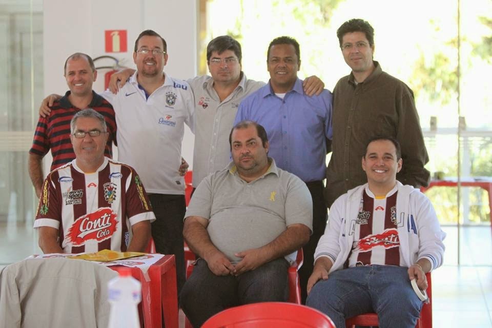 Segundo vice-presidente do VOCEM, Fabiano Brambila Neri, ao lado de toda a diretoria