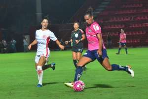 Copa do Brasil Feminino: 'Foi um jogo digno de final', diz Rosana, meia do São José